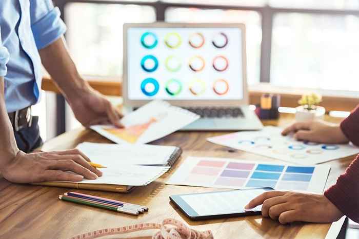 Comment construire une identité visuelle entreprise forte